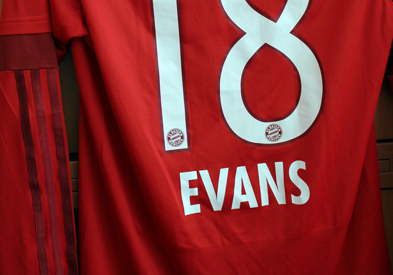 Trikot Lisa Evans   Trikot Lisa Evans