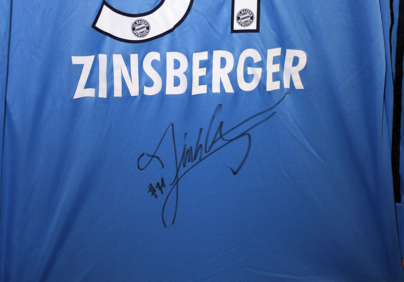 Trikot Manuela Zinsberger   Trikot Manuela Zinsberger