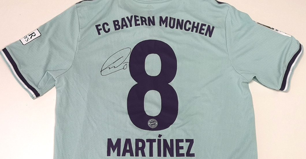 Trikot Martinez   Trikot Martinez