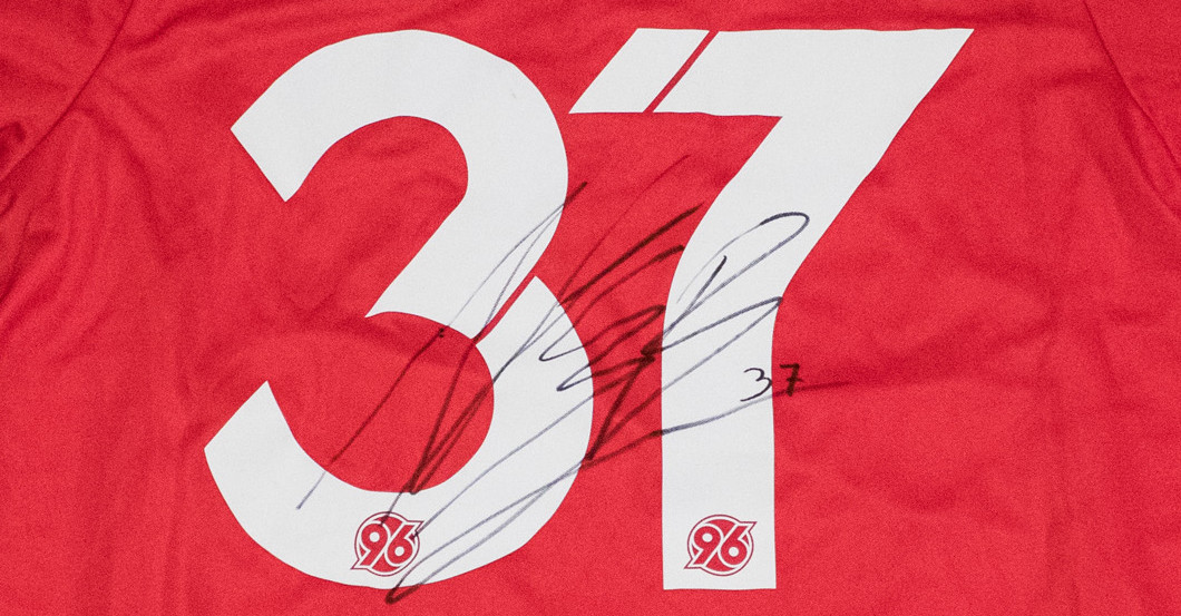 Trikot Sarenren Bazee   Trikot Sarenren Bazee