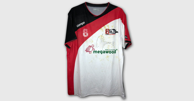 Trikot Schwarzer   Trikot Schwarzer