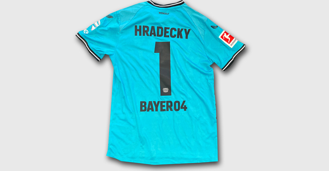 UC Bayer Trikot Hradecky   UC Bayer Trikot Hradecky