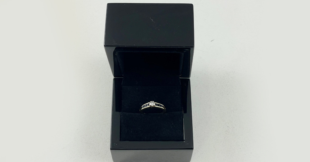  UC Goldring Brillant 