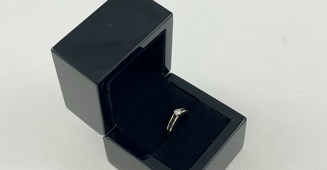  UC Goldring Brillant 