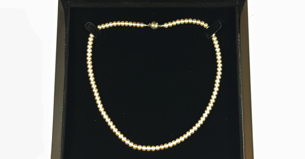 UC Perlenkette hell    UC Perlenkette hell