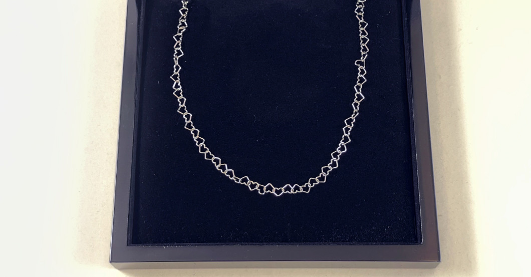 UC silberne Herzkette    UC silberne Herzkette