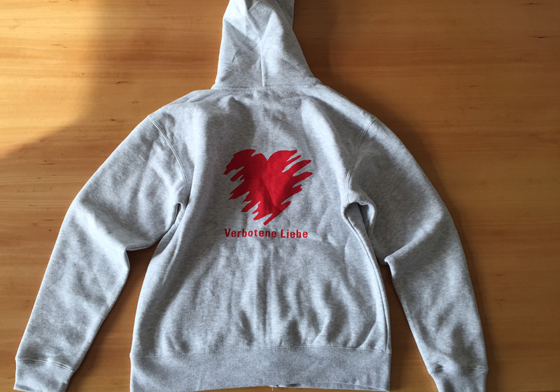 Verbotene-Liebe-Hoodie 1   Verbotene-Liebe-Hoodie 1