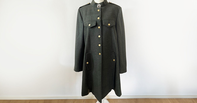  Verräter Khaki Mantel 