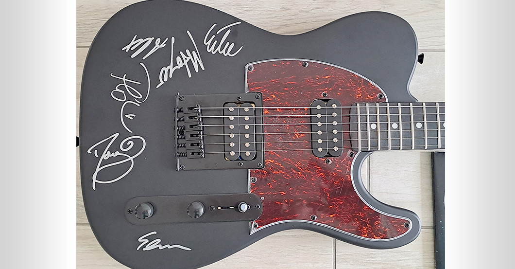  Versengold Gitarre black 