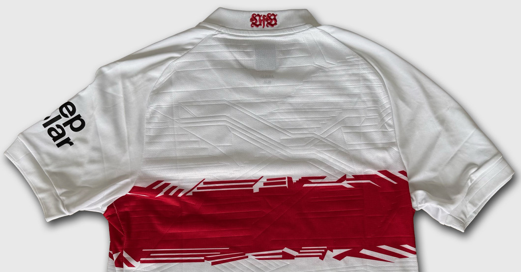  VfB signiert Heimtrikot  