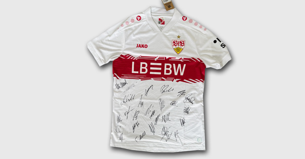  VfB signiert Heimtrikot  