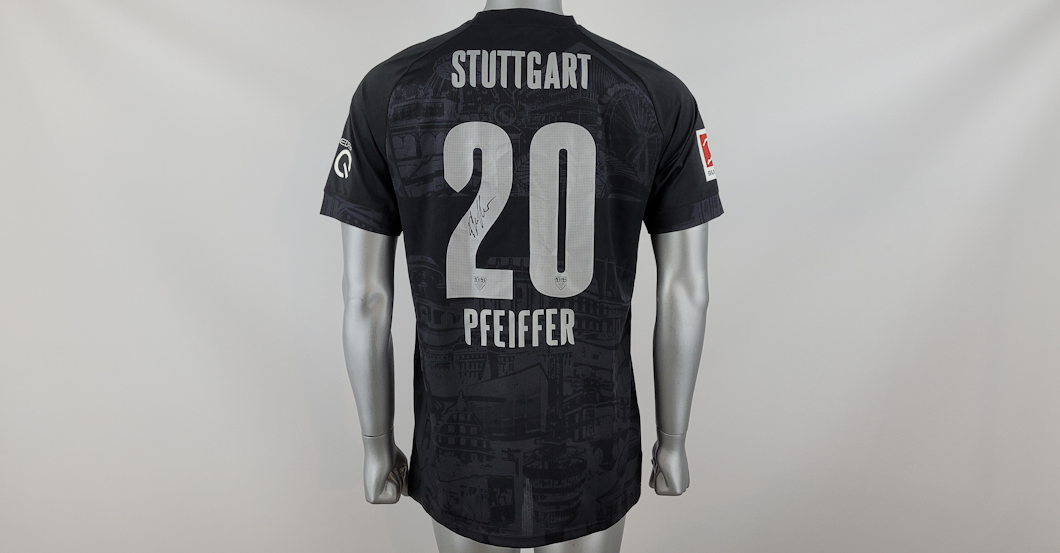 VfB-Trikot Pfeiffer   VfB-Trikot Pfeiffer