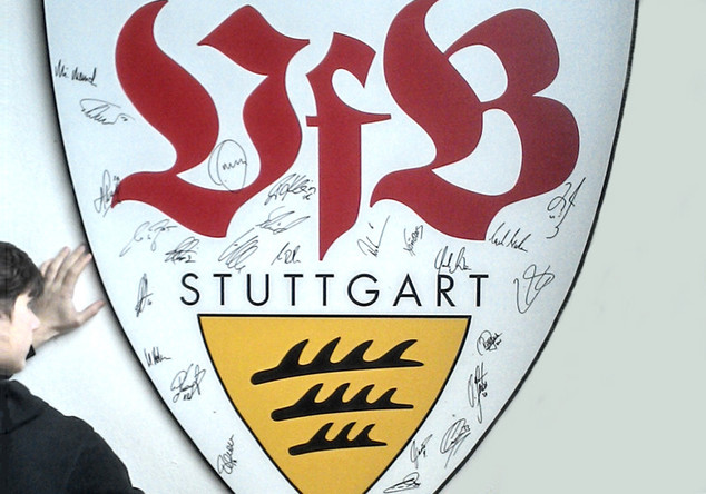 VfB-Wappen signiert   VfB-Wappen signiert