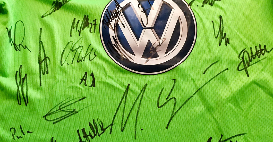 VfL Trikot teamsigniert   VfL Trikot teamsigniert