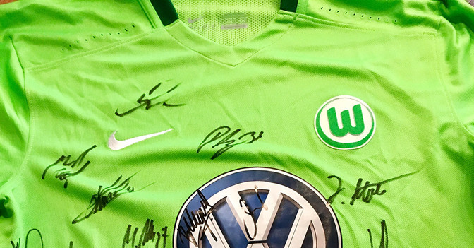 VfL Trikot teamsigniert   VfL Trikot teamsigniert