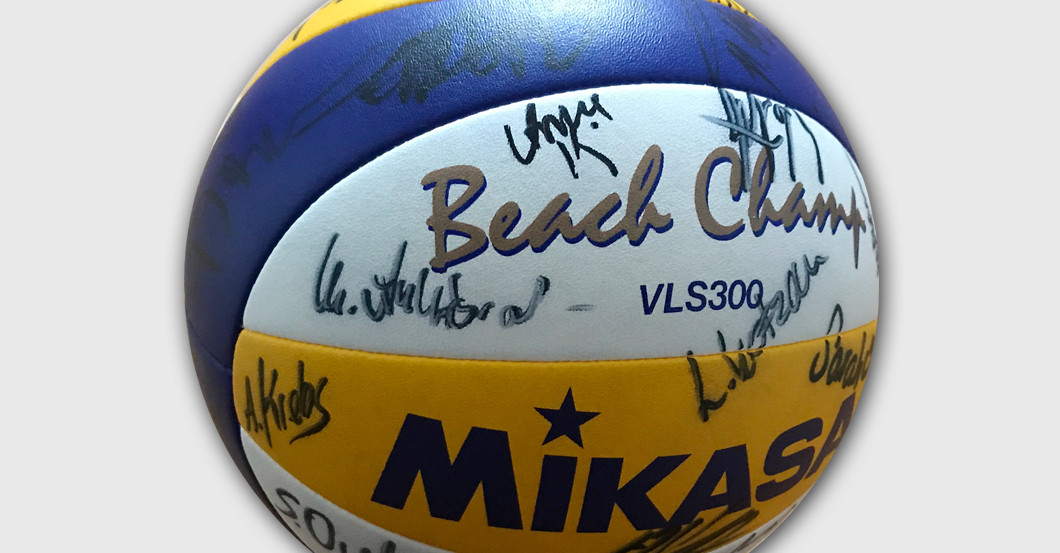 Volleyball signiert   Volleyball signiert