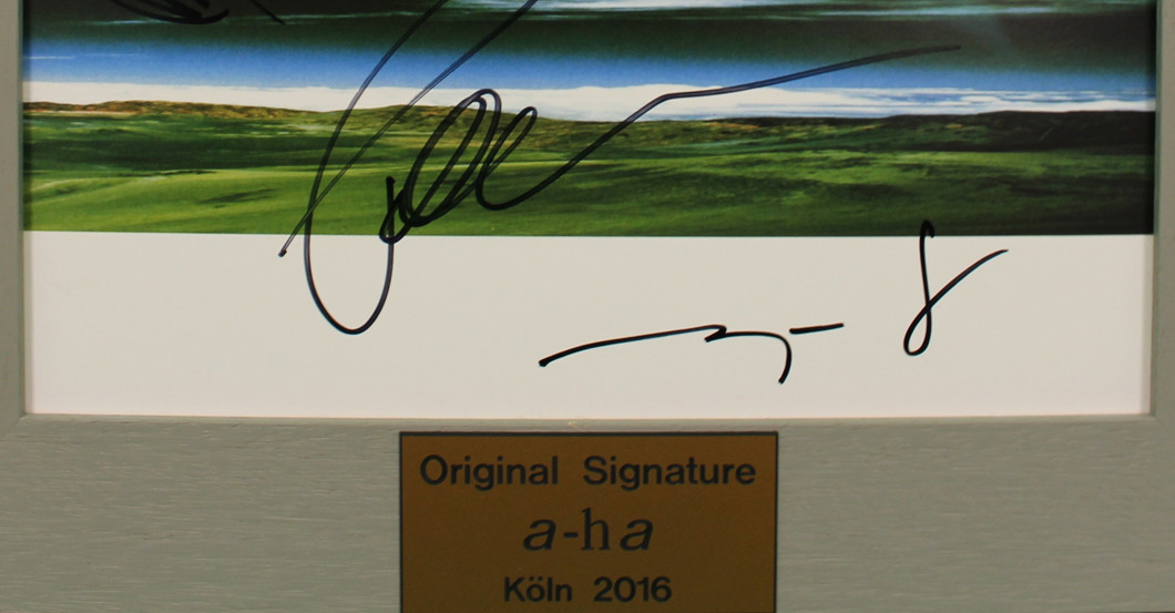  Von aha signierte LP 