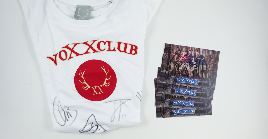  voXXclub Shirt signiert 