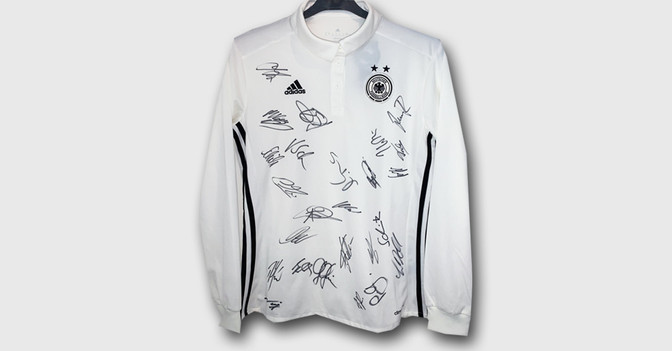 Weißes Frauen Trikot    Weißes Frauen Trikot