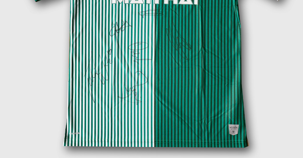 Werder  signiertes Trikot   Werder  signiertes Trikot