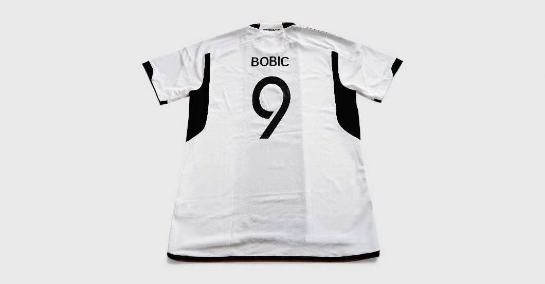  WH Fredi Bobic DFB-Trikot 