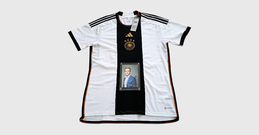  WH Lahm DFB Heimtrikot 