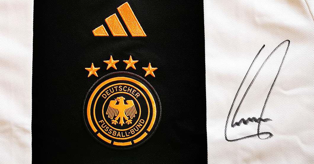 WH Lahm DFB-Trikot   WH Lahm DFB-Trikot