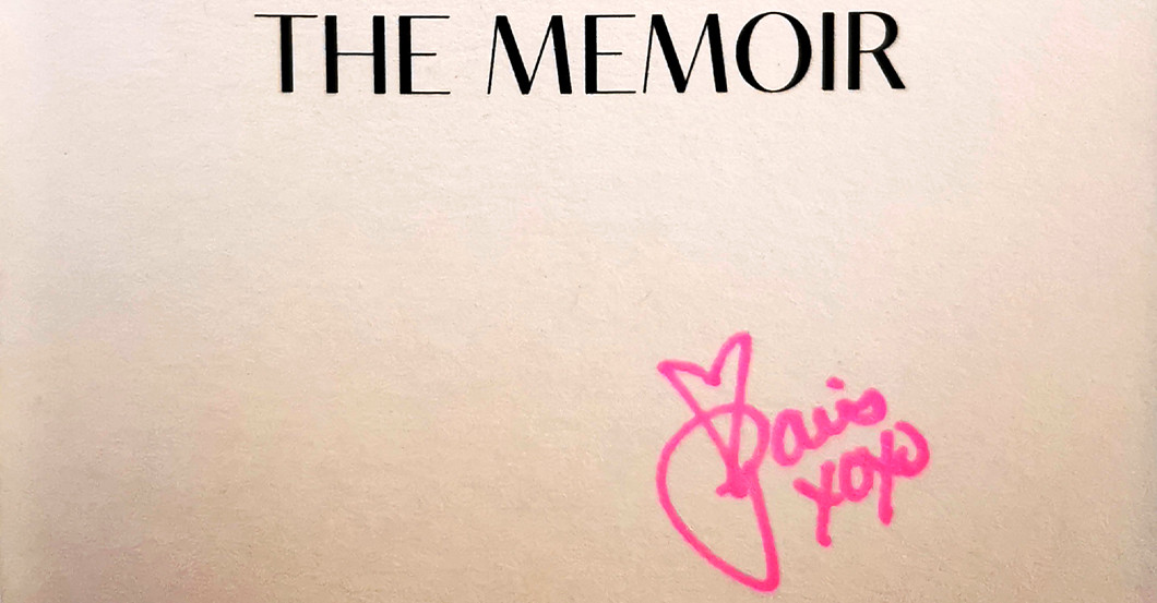 WH Paris Hilton Buch   WH Paris Hilton Buch