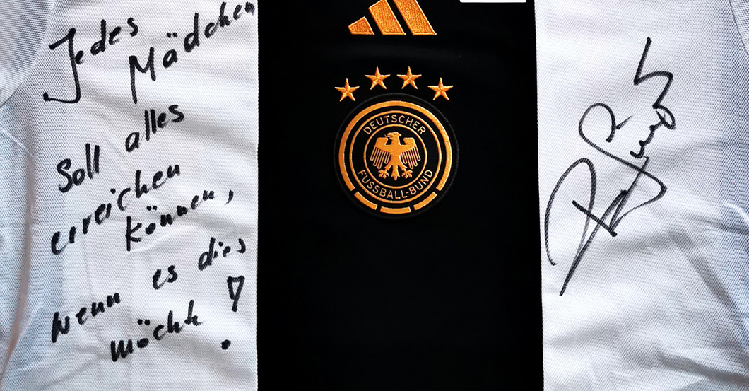 WH Renate Lingor Trikot   WH Renate Lingor Trikot