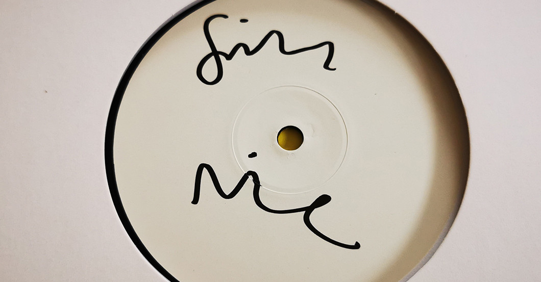 WH Simply Red Vinyl   WH Simply Red Vinyl