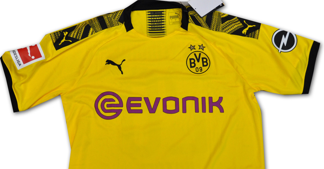 Witsel teamsigniert   Witsel teamsigniert