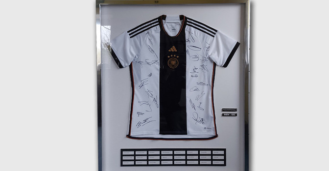 WM Trikot gerahmt   WM Trikot gerahmt