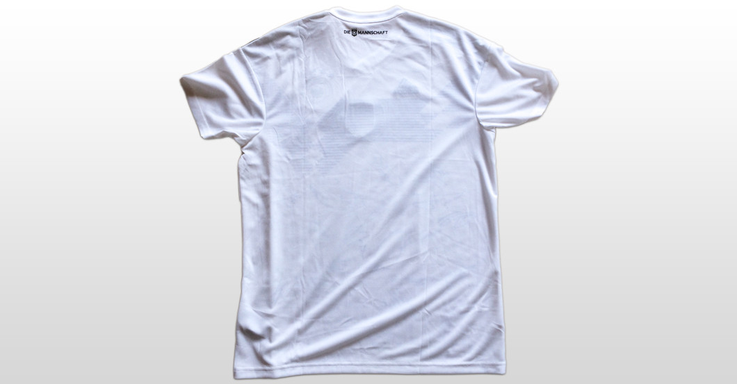 WM Trikot teamsigniert   WM Trikot teamsigniert