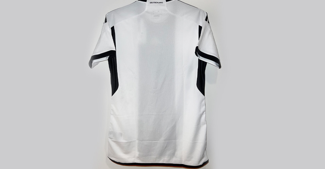 WM Trikot teamsigniert   WM Trikot teamsigniert