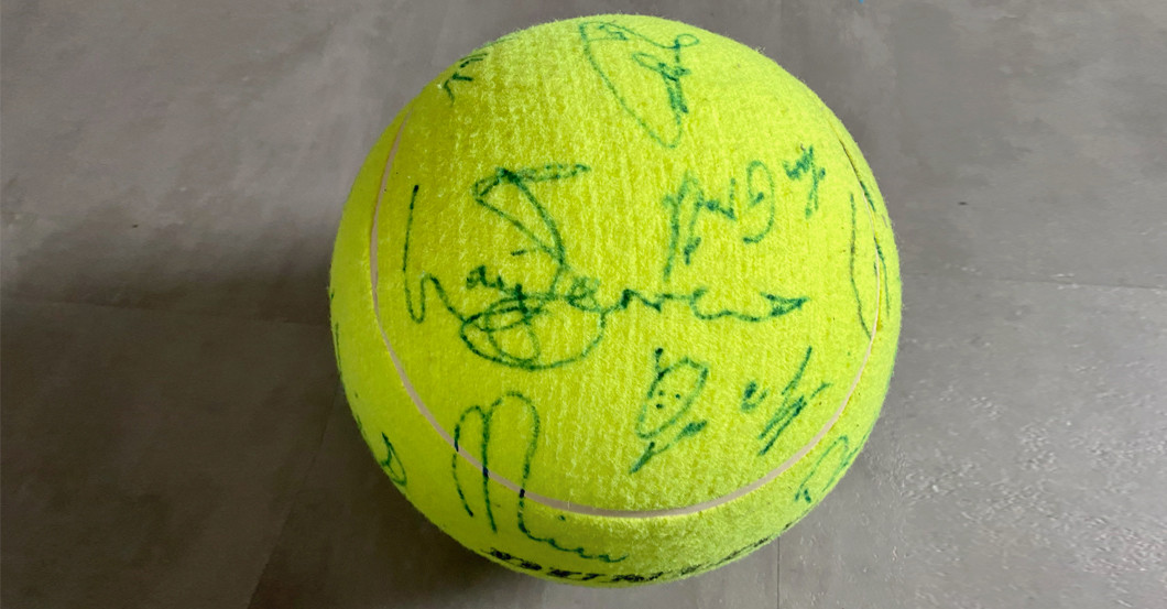 XXL Tennisball   XXL Tennisball