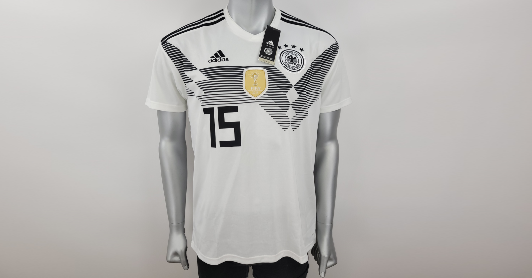  Younes Trikot signiert 