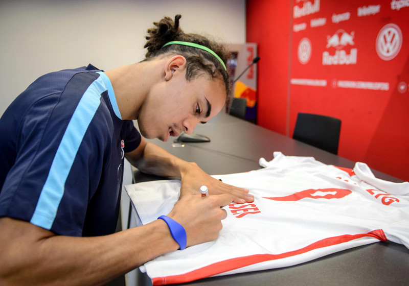  Yussuf Poulsens Trikot 