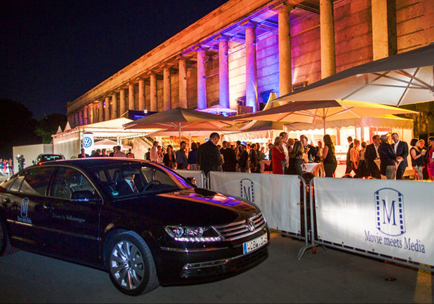  Zu Gast auf Filmparty 