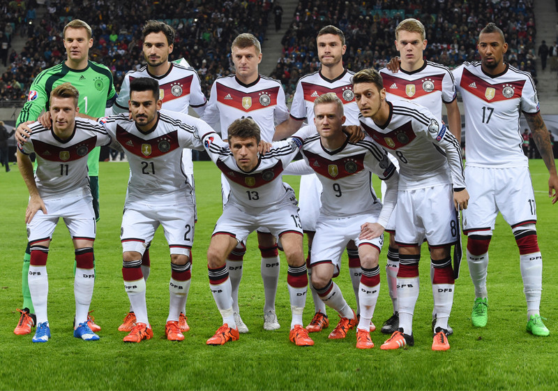 Zum Fußball-Klassiker   Zum Fußball-Klassiker