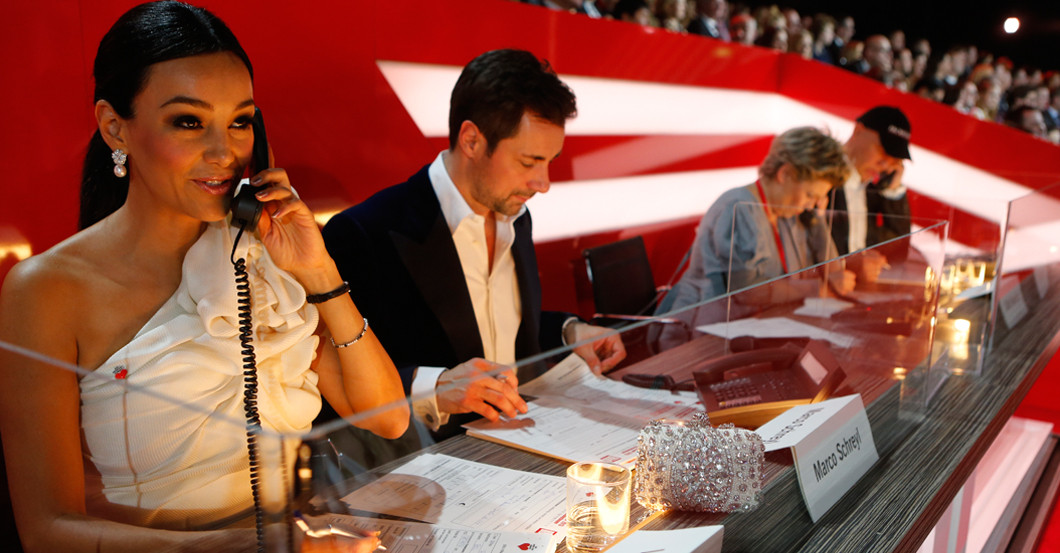  Zur Gala mit Verona Pooth 