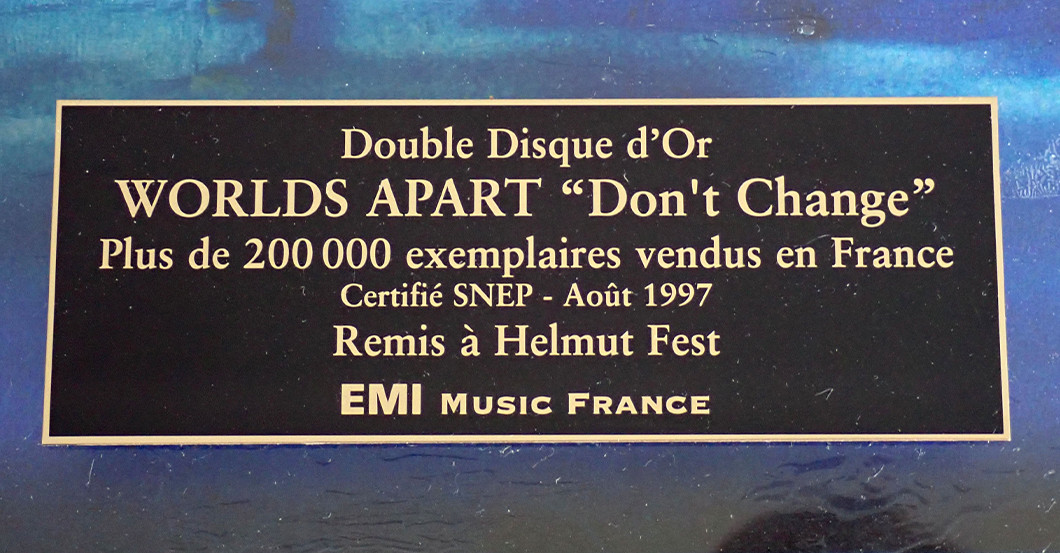  Zwei CDs Worlds Apart 