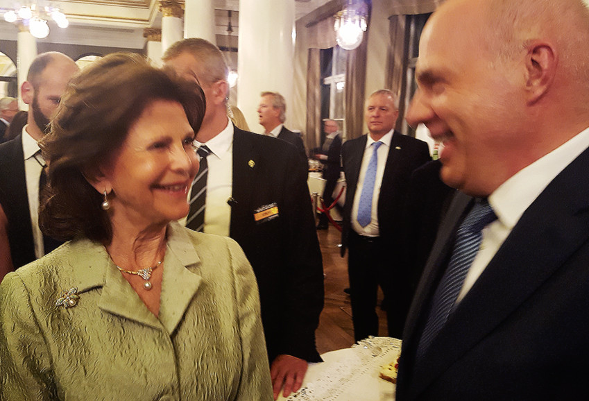 Einmal eine echte Königin treffen... Einmal eine echte Königin treffen...