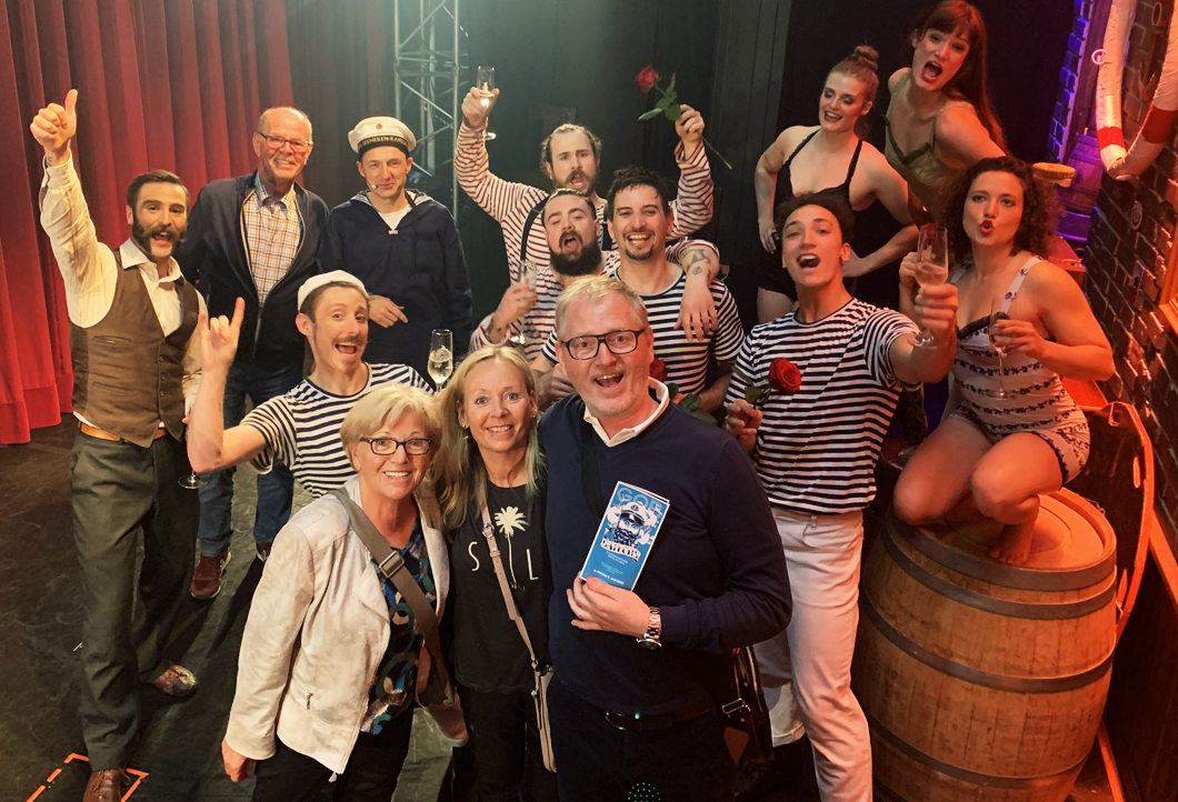 Einzigartige Show: Unsere Bieter im Varieté Einzigartige Show: Unsere Bieter im Varieté