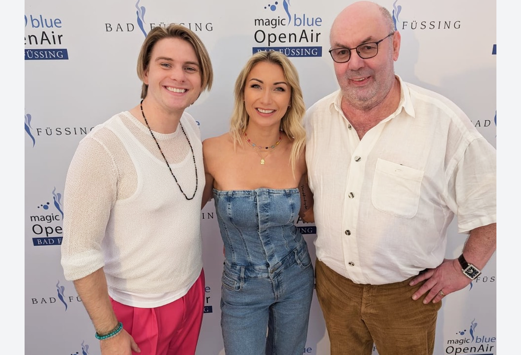 Mit Vincent Gross & Anna-Carina Woitschack auf der Schlagerparty! Mit Vincent Gross & Anna-Carina Woitschack auf der Schlagerparty!