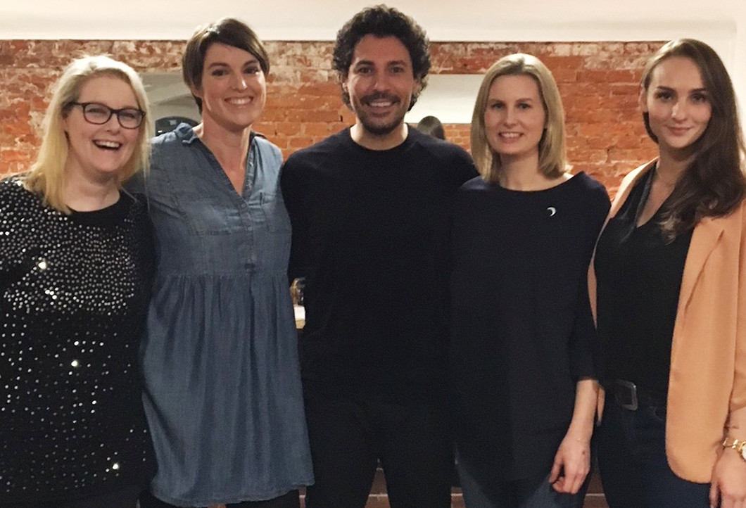 Beim Make-Up-Kurs mit Boris Entrup Beim Make-Up-Kurs mit Boris Entrup