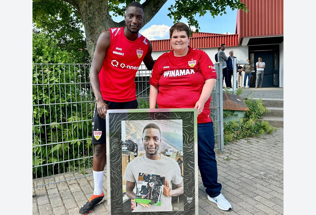 VfB-Star Serhou Guirassy überrascht unsere Bieterin! VfB-Star Serhou Guirassy überrascht unsere Bieterin!