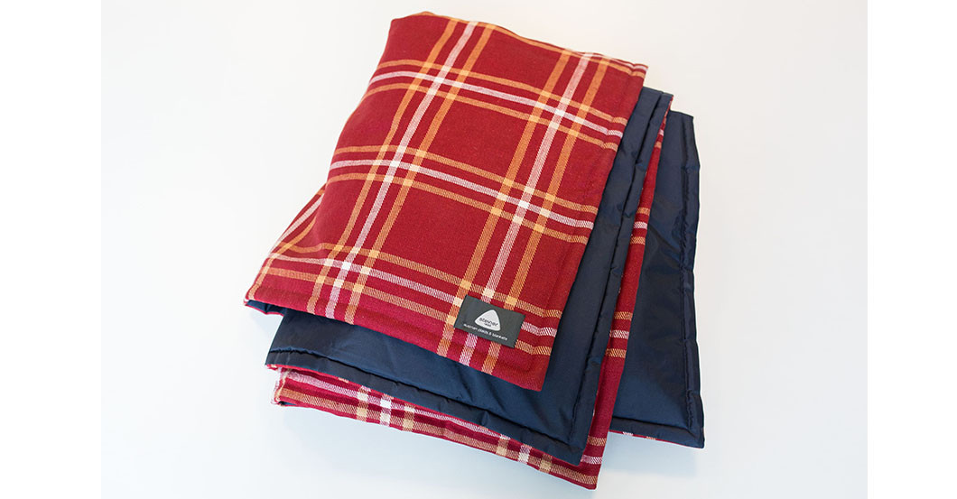  Hahn Lampe Kissen Plaid 