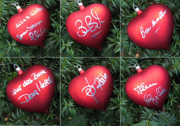 Signiert von: Barbara Philipp, Boris Becker, Bruno Maccallini, Dora Heldt, Frank Rosin, Hanna Schygulla