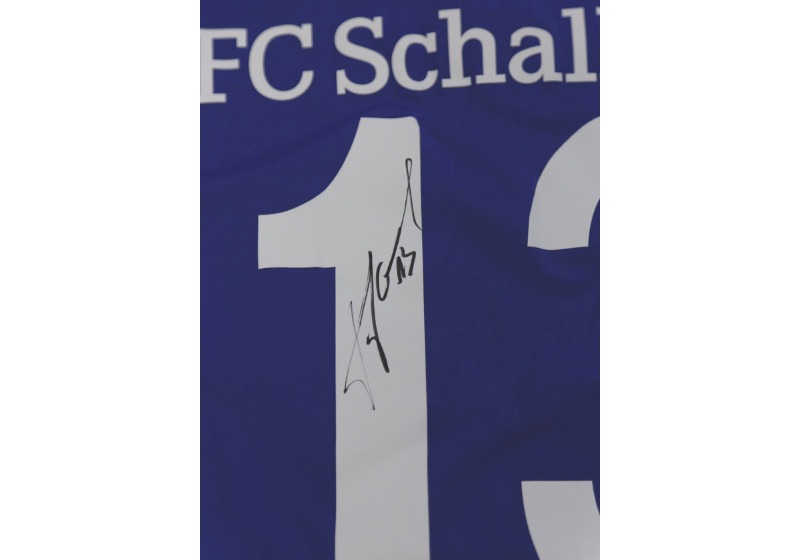 Signiertes Trikot von Jermaine Jones