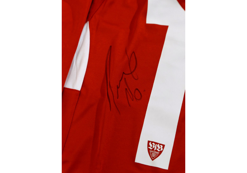 Matchvorbereitetes Trikot von Traore